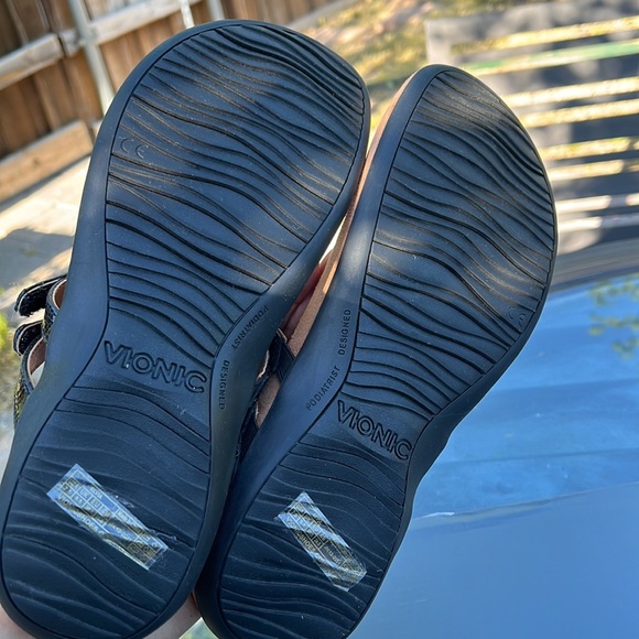 Vionic Elvia, new women’s adjustable, slip on orthotic sandals, black 7.5. 38.5 - Picture 4 of 6